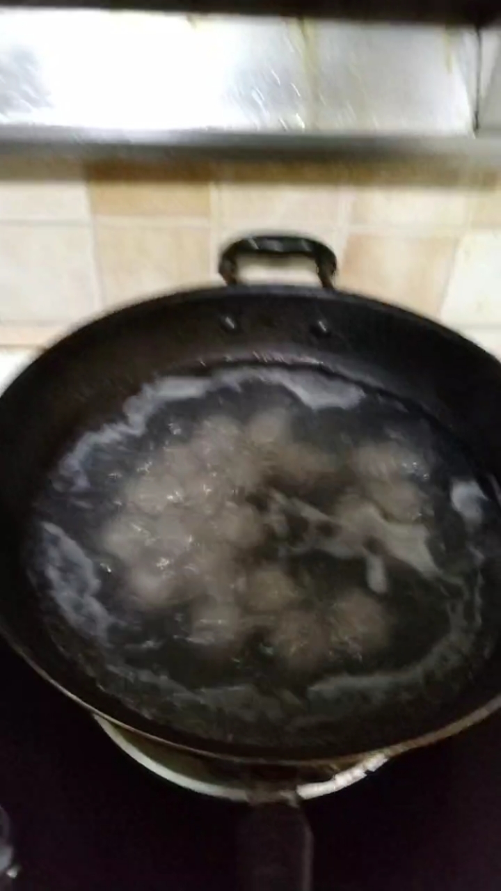 黑糯米汤圆真好吃,有想吃的吗?