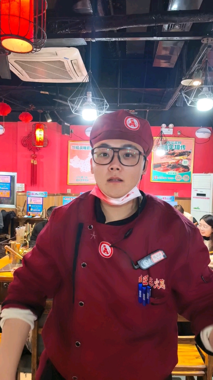 店长推荐柴火鸡好吃,服务好,口味好