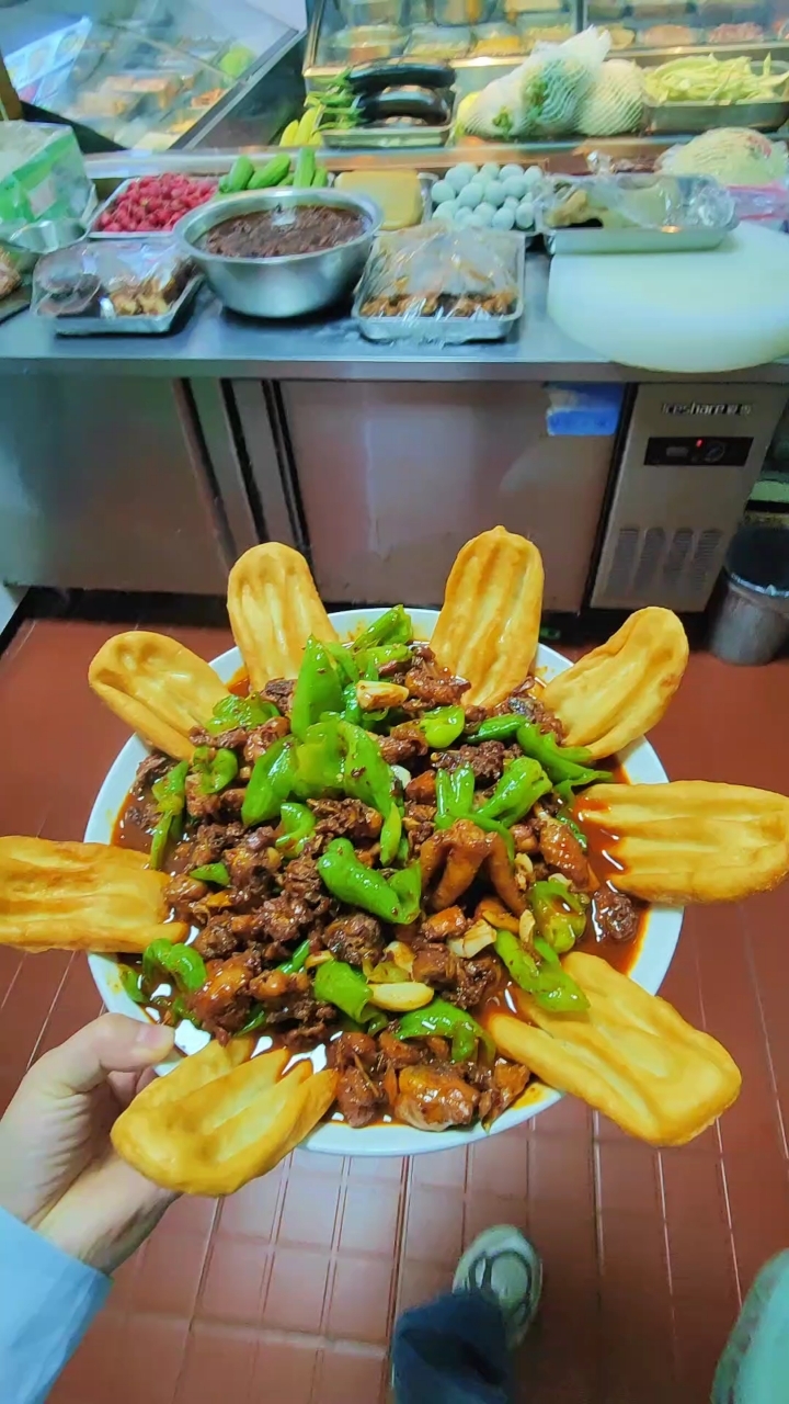 沭阳美食酥鸡饼 椒盐猪蹄 卤肉 虎皮凤爪 海州辣子鸡 ～