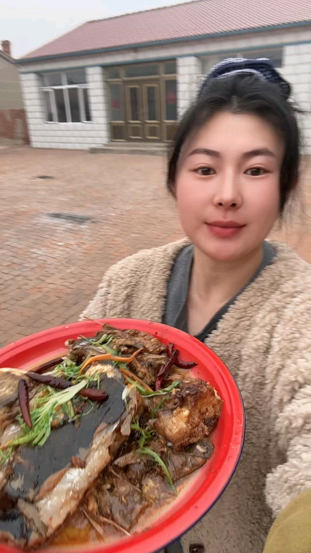 今天吃一鱼三吃#查干湖胖头鱼 #妈呀太香了 #微醺时刻 #马
