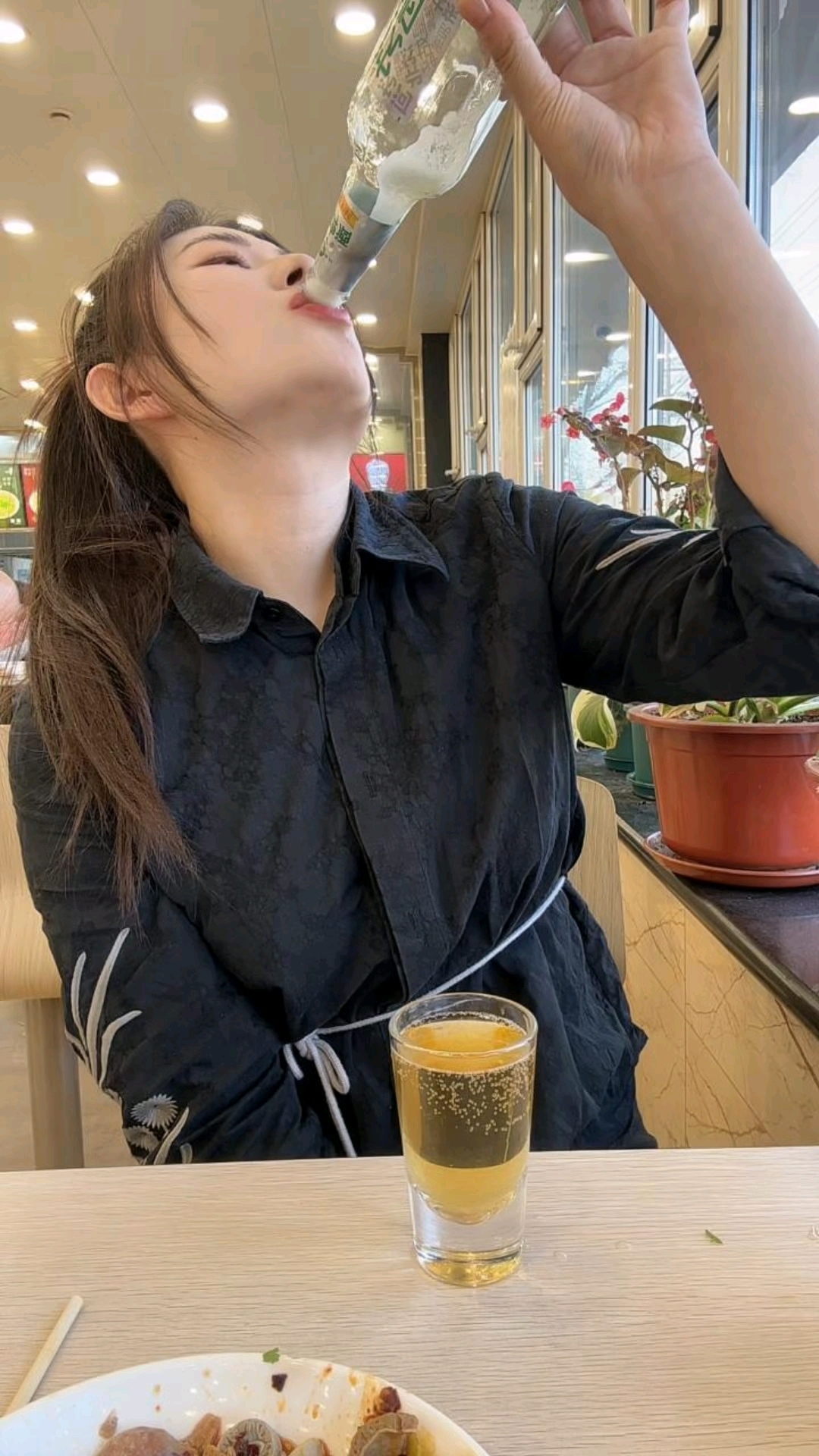 沈阳的面沈阳的酒,祝你越过越有 #老四季 #鸡架 
