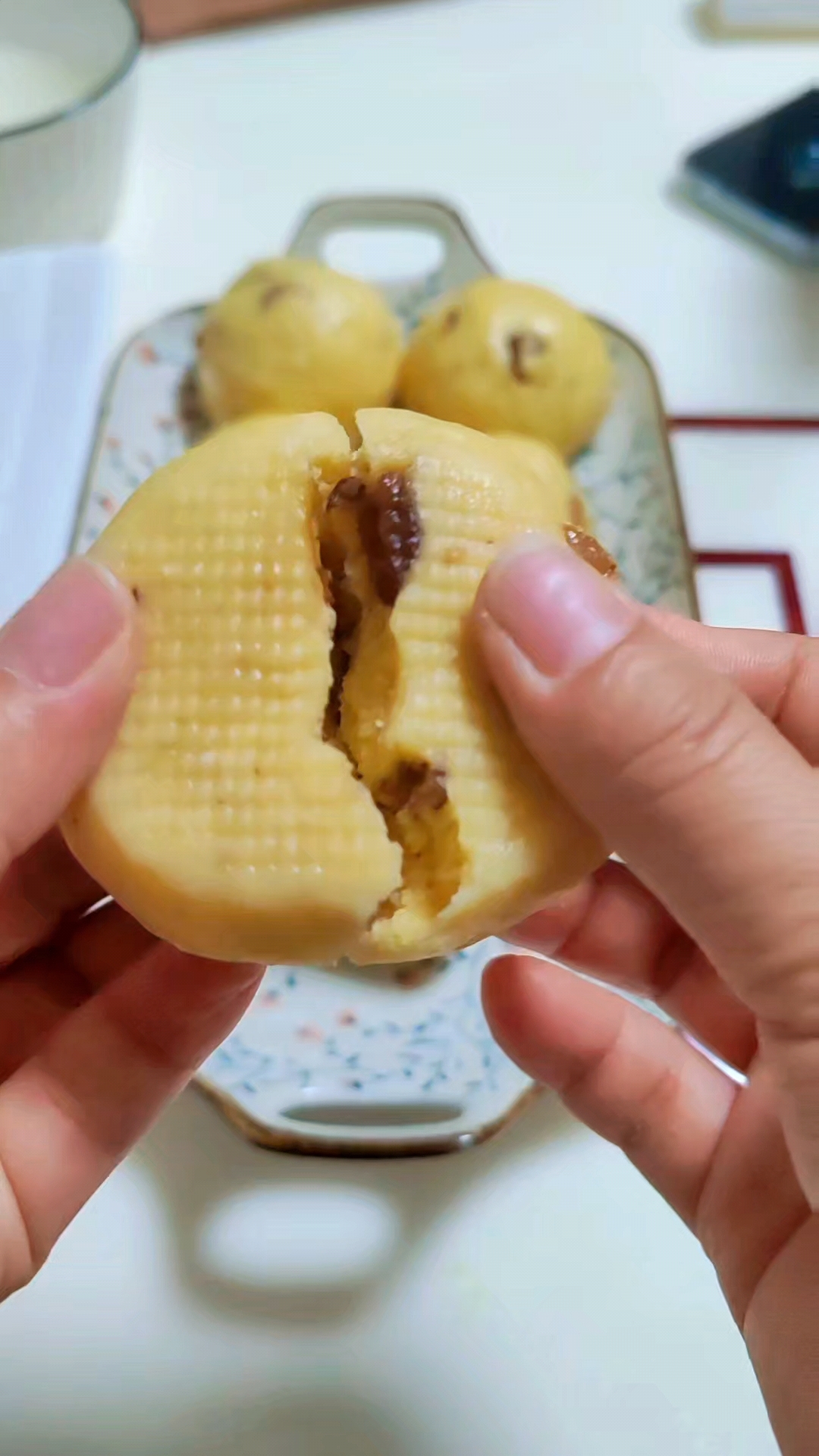 玉米面红枣馒头的做法,孩子特别爱吃,学会了快给家人做起来吧!