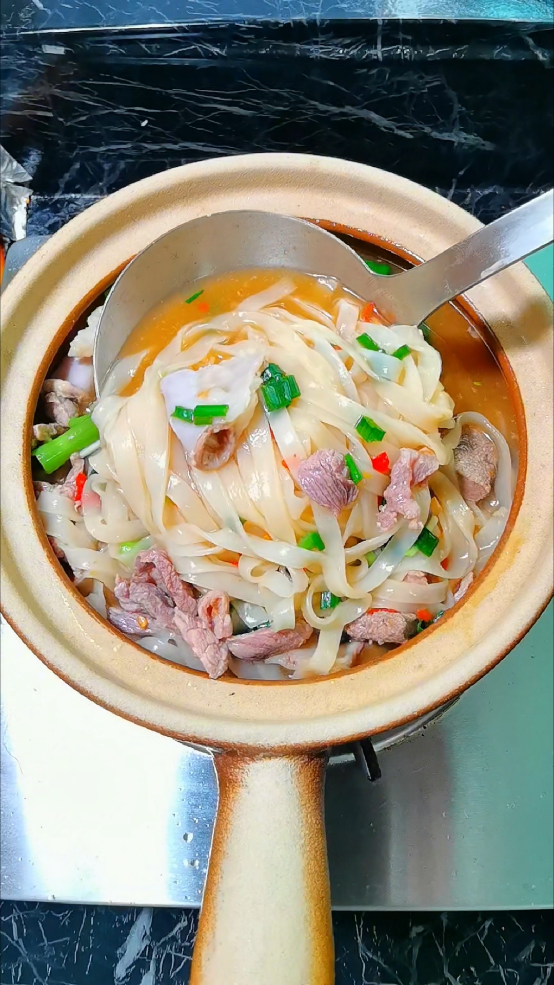我天!这个猪油汤石磨河粉真的好好吃