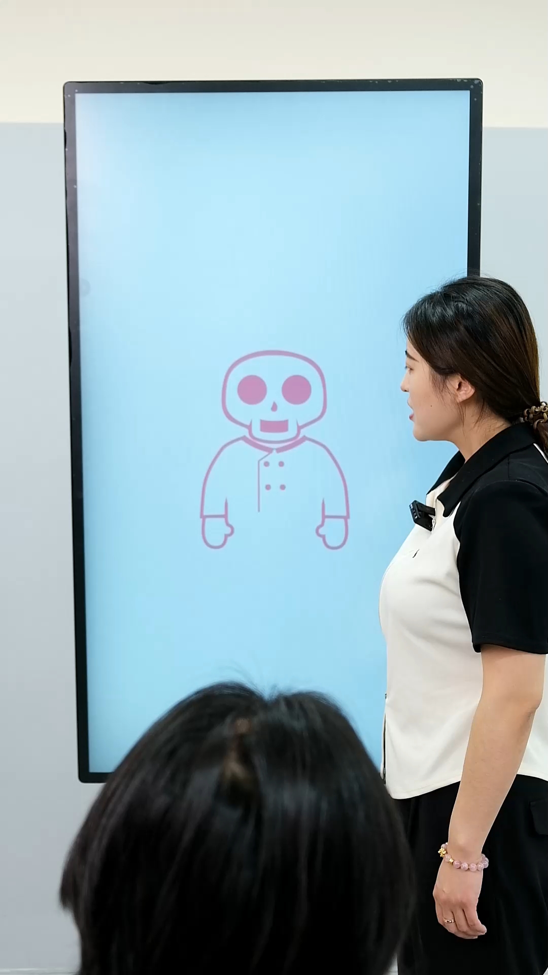 骷髅蛋糕的LOGO修改后是不是可爱点了呢还带了点小傲娇