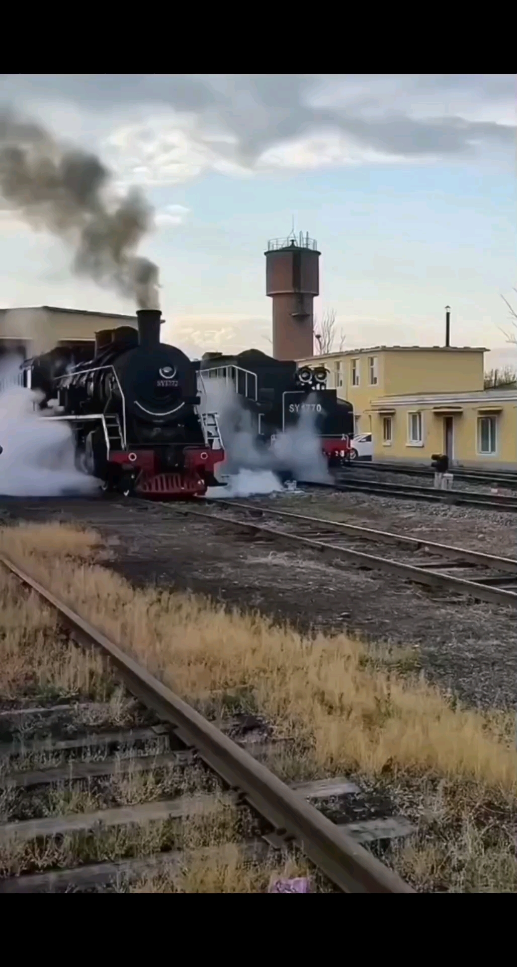 国庆特缉5上游SY1772蒸汽机车出发