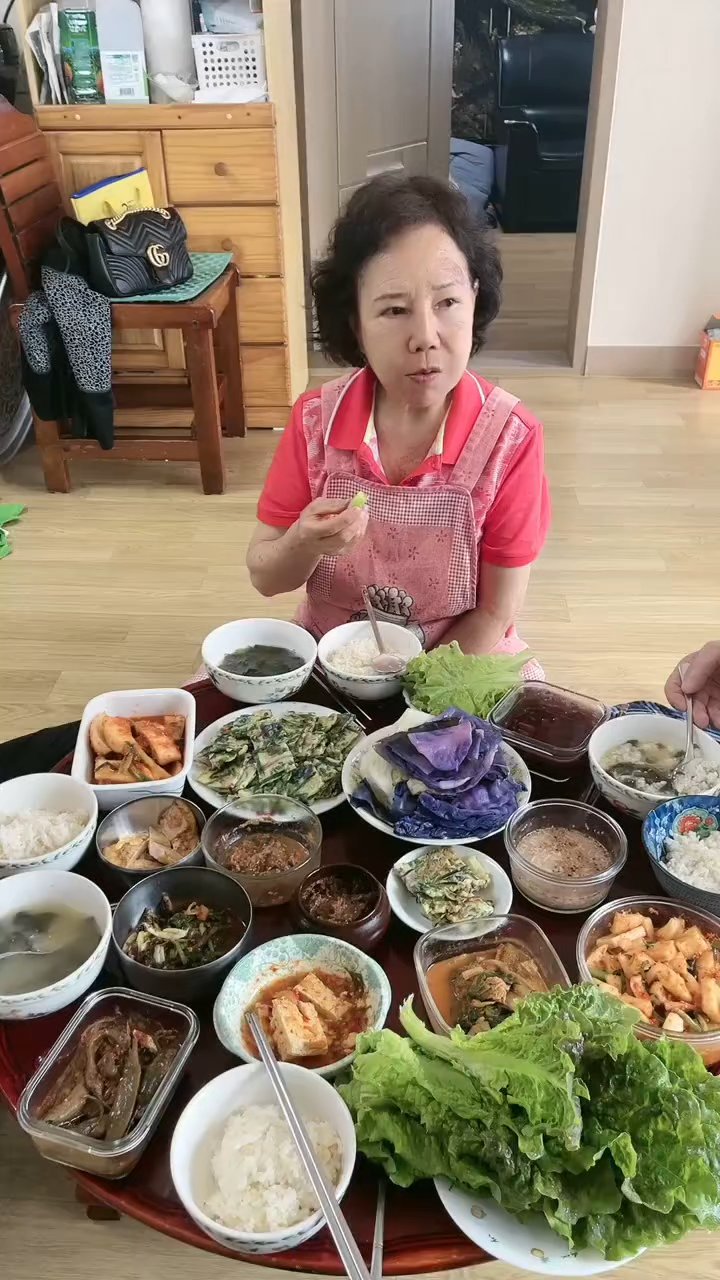 韩国民众丰富的晚餐#真实生活记录#