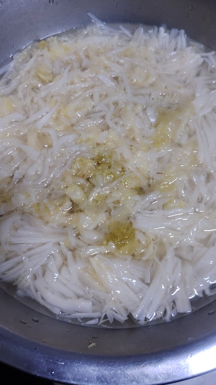酸菜粉条炖菜,家常美味轻松做
