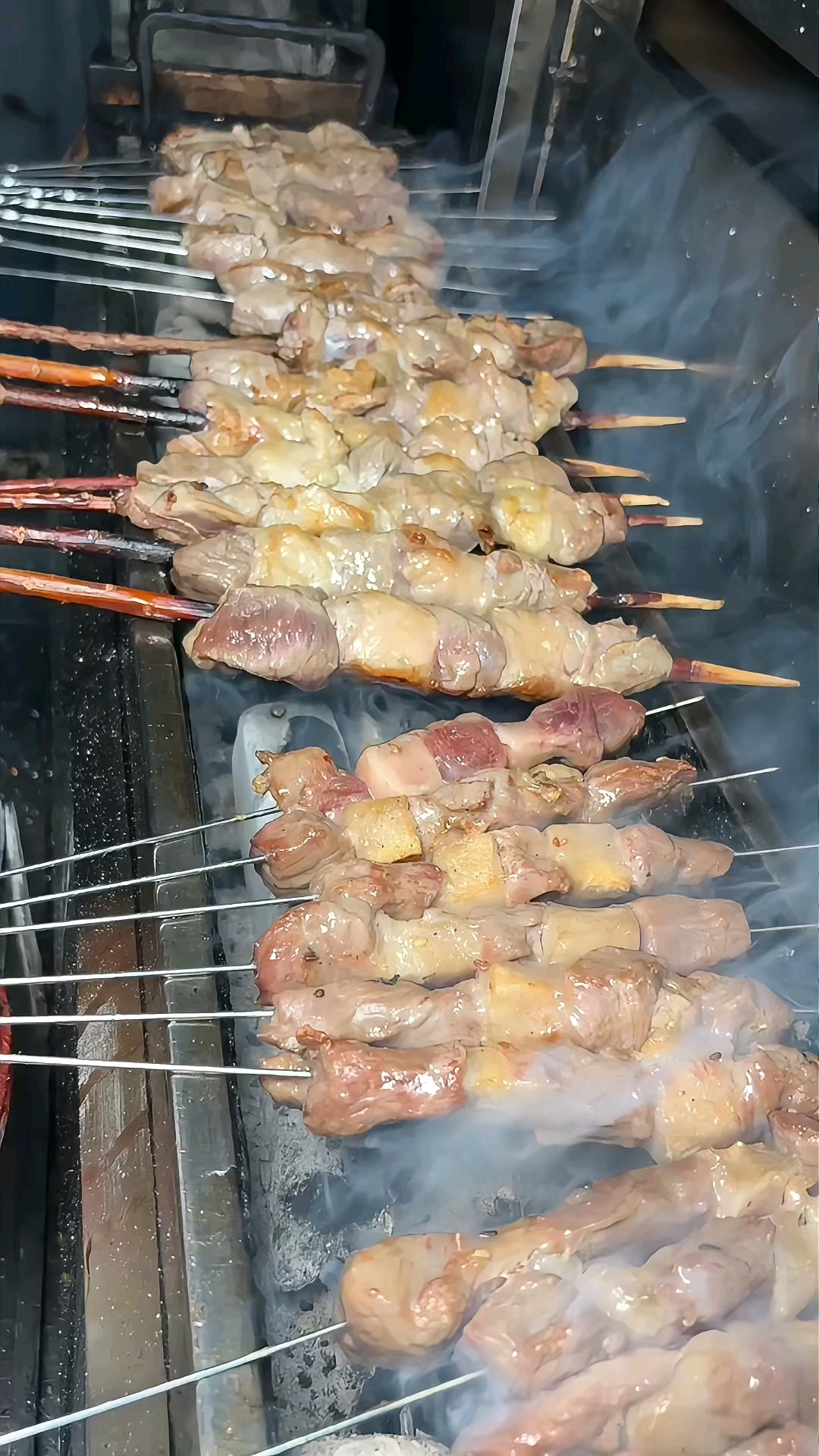 马鞍山王炸烧烤龙虾店