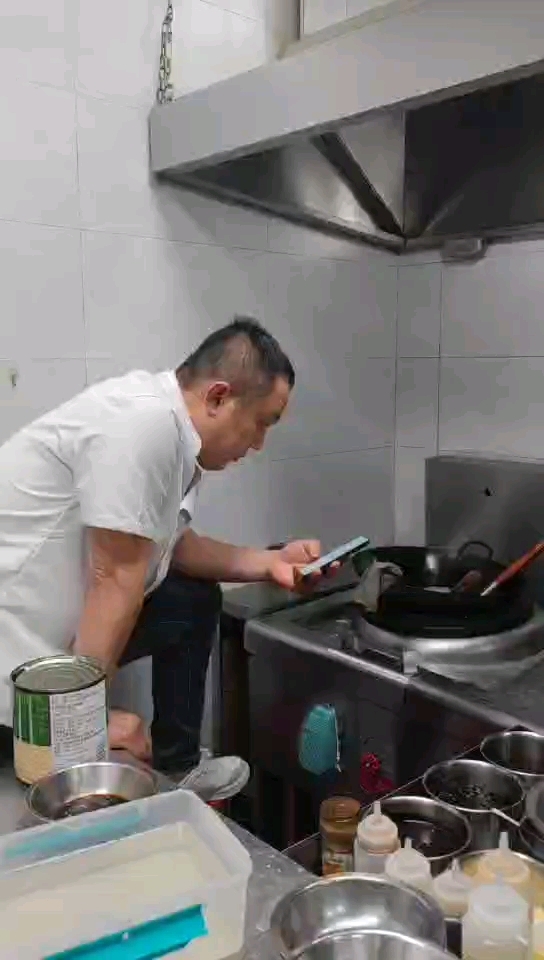 聚缘鲁菜馆,不稳定的菜品,研究到深夜,也要搞明白