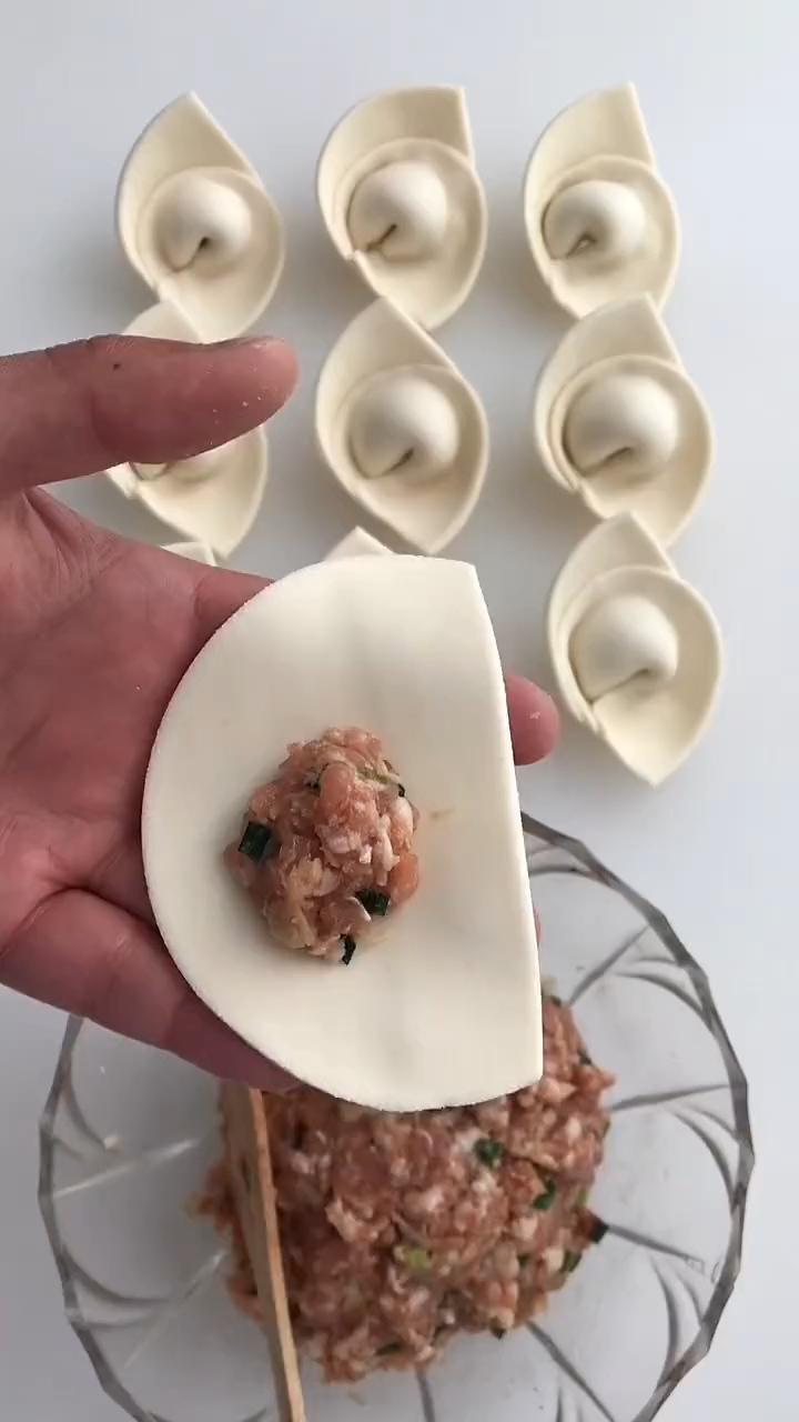 猫耳朵饺子这样包老人孩子都喜欢吃#面食分享 #一起包饺子 
