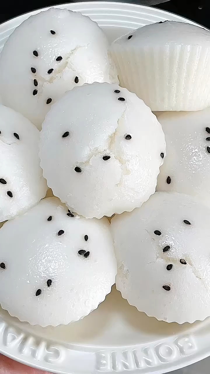 这是我做过最简单的辅食发糕啦 ！