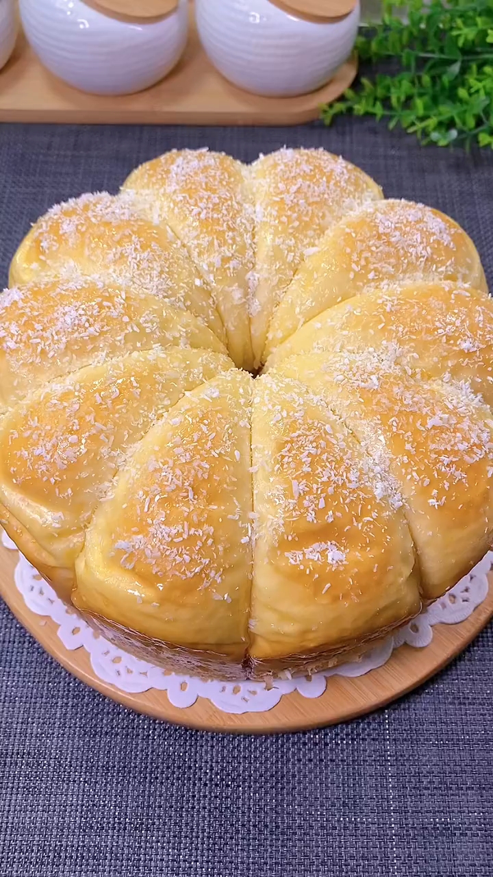 椰蓉大面包详细做法,有喜欢的收藏试试吧!