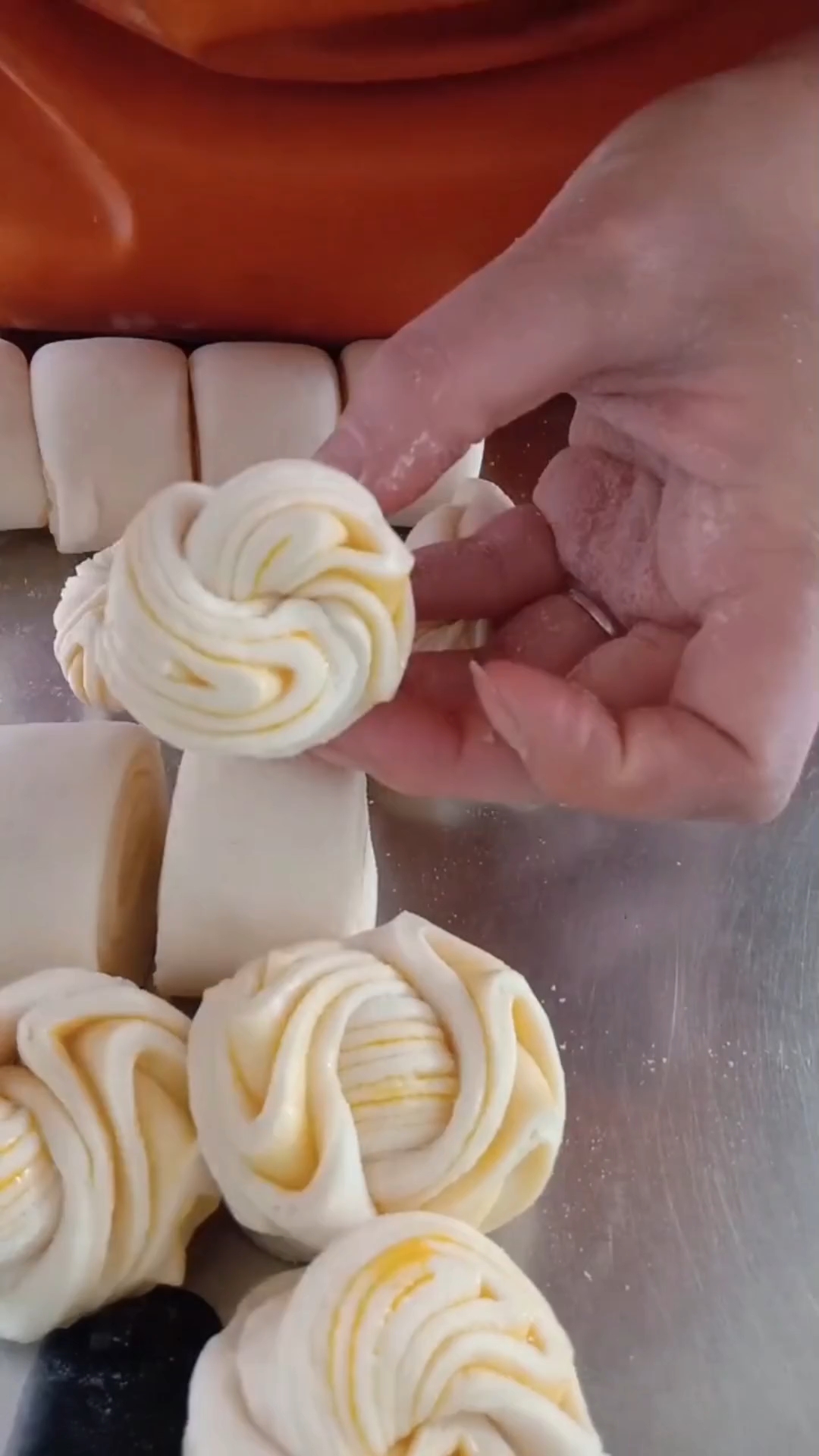 简单手法拧花卷,看一遍就会!