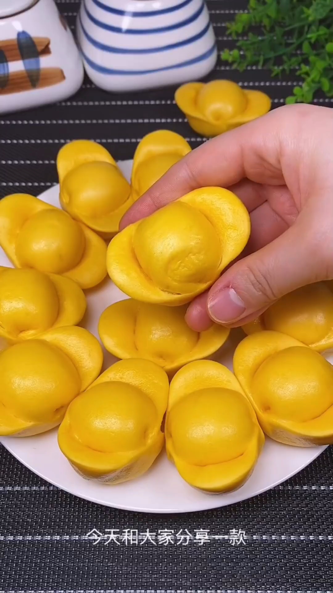 元宝馒头详细教程来了,做法简单,好看又好吃,有喜欢的收藏试试