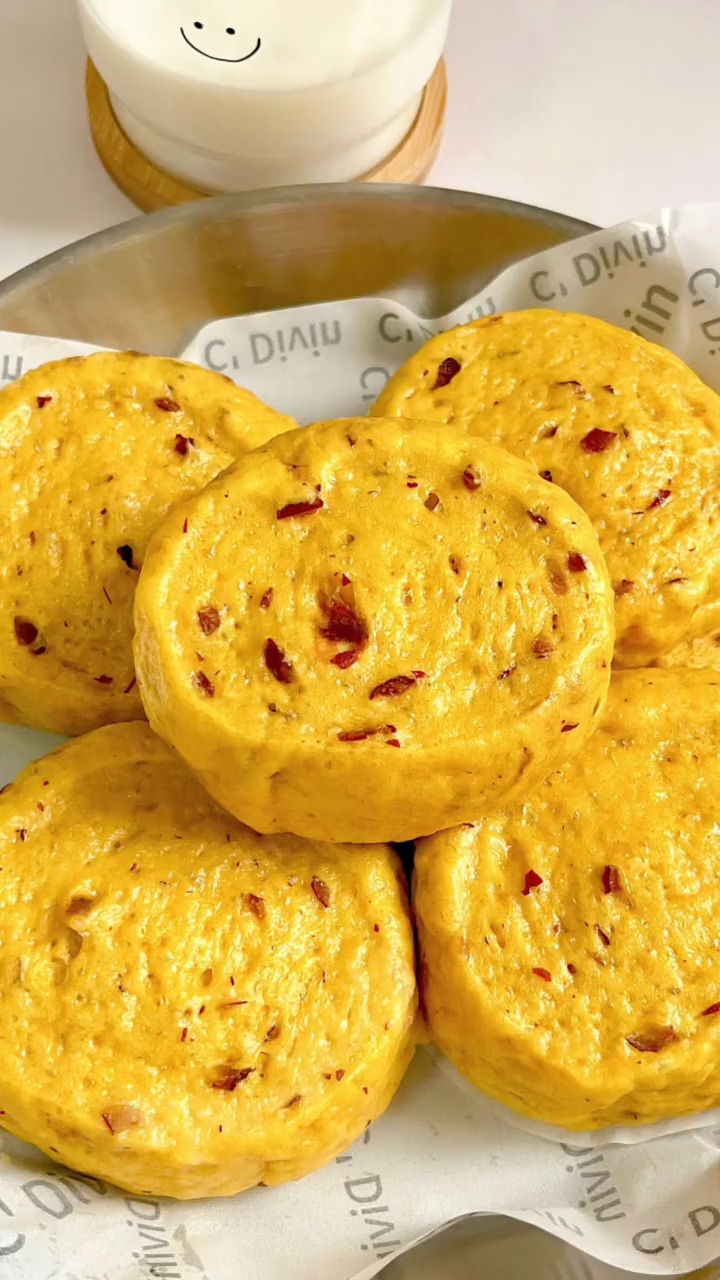 这到底谁发明的，真的绝了！ 面点大师教会的十种奶香小馒头做法