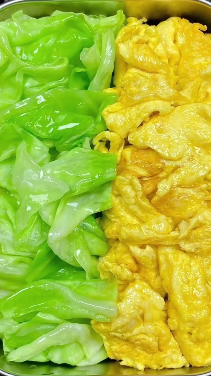 在朋友家吃过一次，被惊艳到了！ 五星级酒店学来的十道小炒素菜