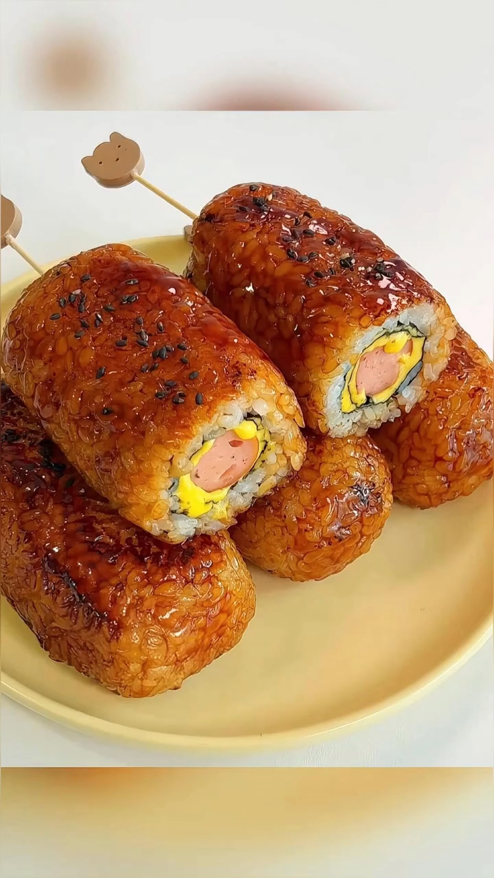 小学生都爱吃这样做的饭团 ！