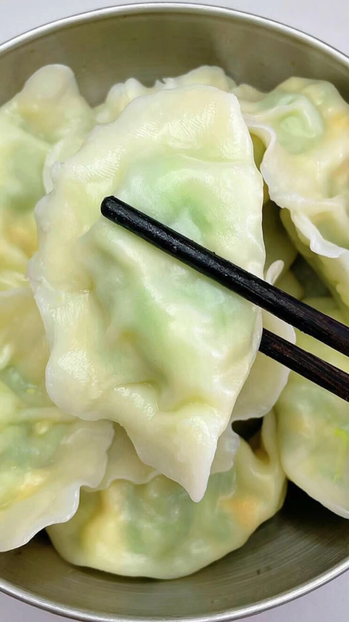 我妈尝了一口，让我原地开店 饺子最好吃的七种神仙做法！