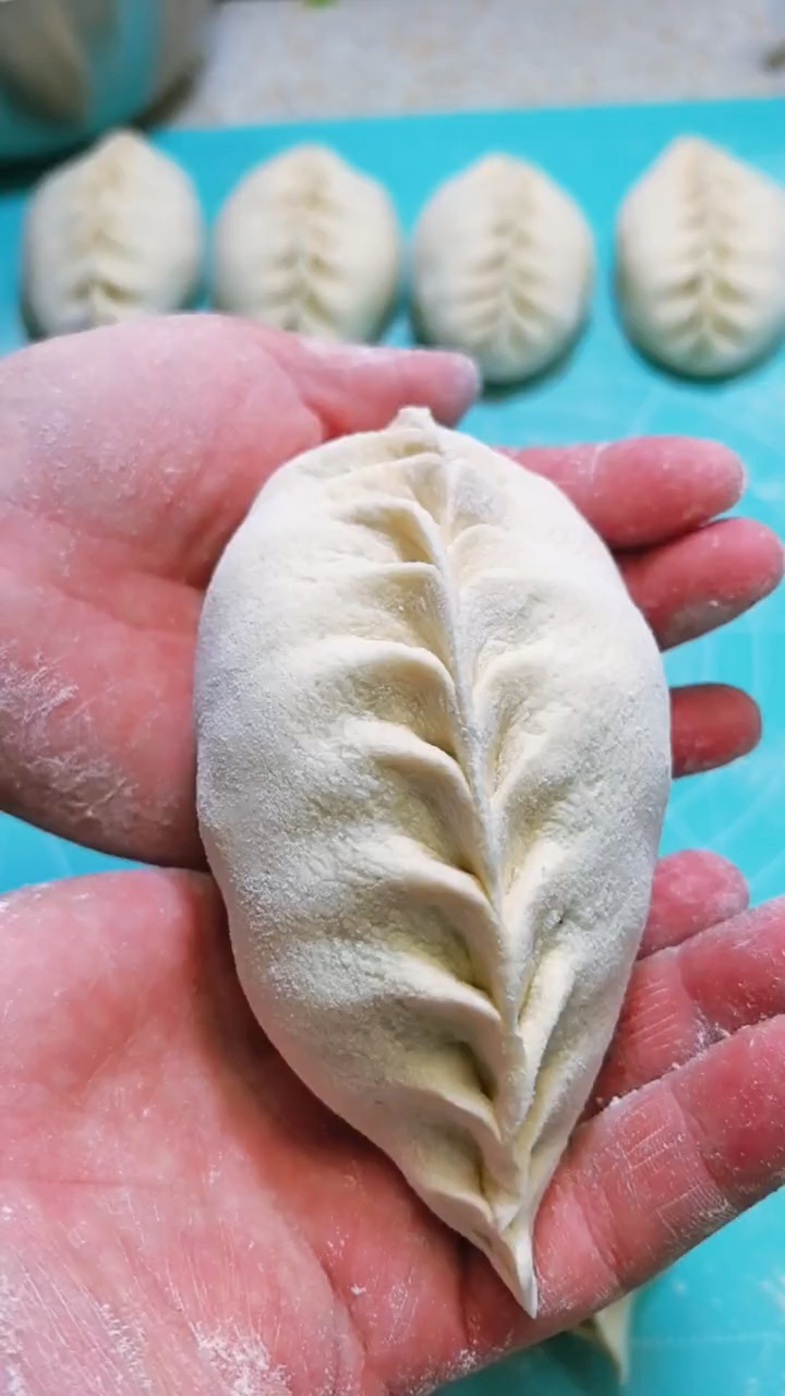 麦穗包慢动作手法教程,面食分享