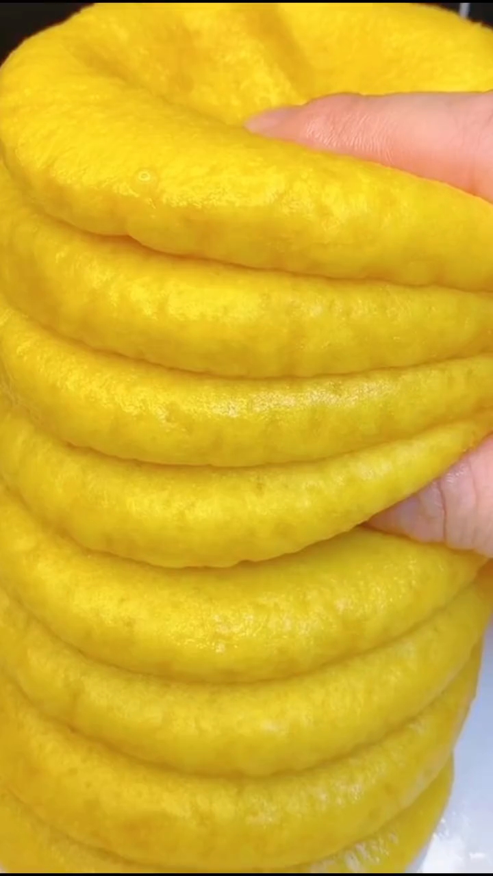 这到底谁发明的，真的绝了！全程手不沾面就能做的十种面食早餐饼