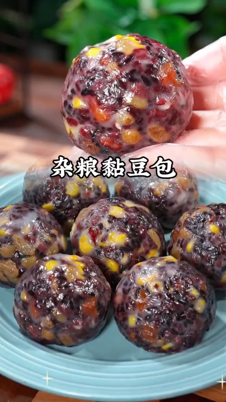 糯叽叽的杂粮粘豆包,做法简单,香甜软糯超级 好吃 !
