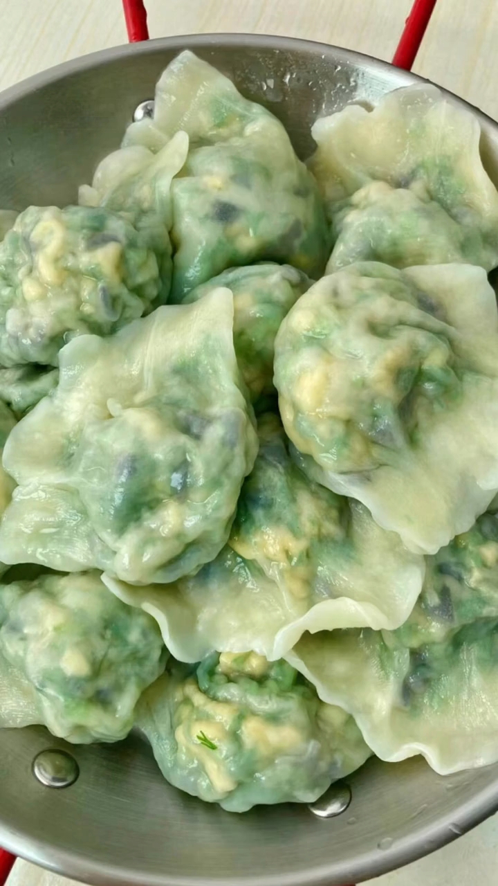 我妈尝了一口让我原地开店 饺子馆老板教我的八种饺子做法！