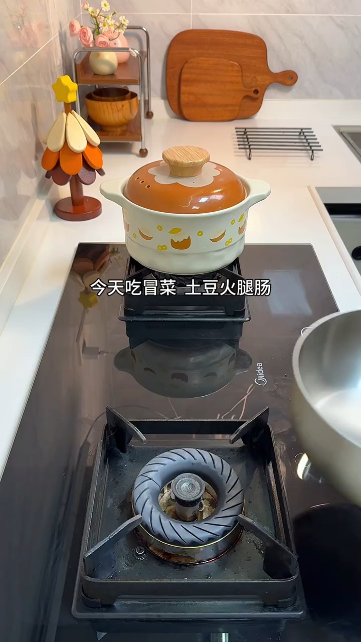 在家做饭是一种超级享受!!! 今日菜单 -冒菜 -土豆-火腿