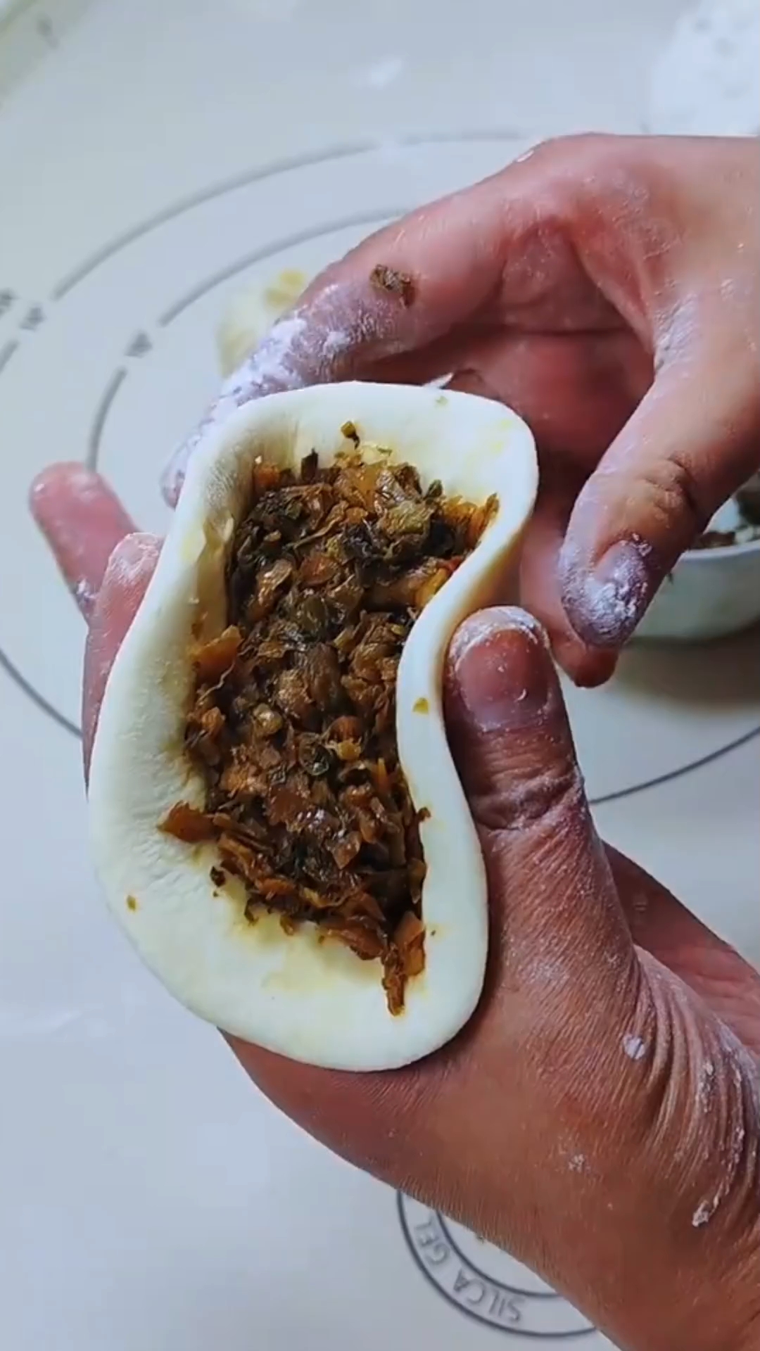 素麦穗饺子慢动作手法教程来了,简单易学,好看又好吃!