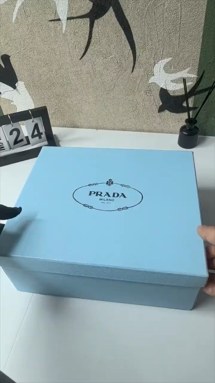 姐妹们,新入的厚底鞋,一起看看质感|||Prada厚底6靓