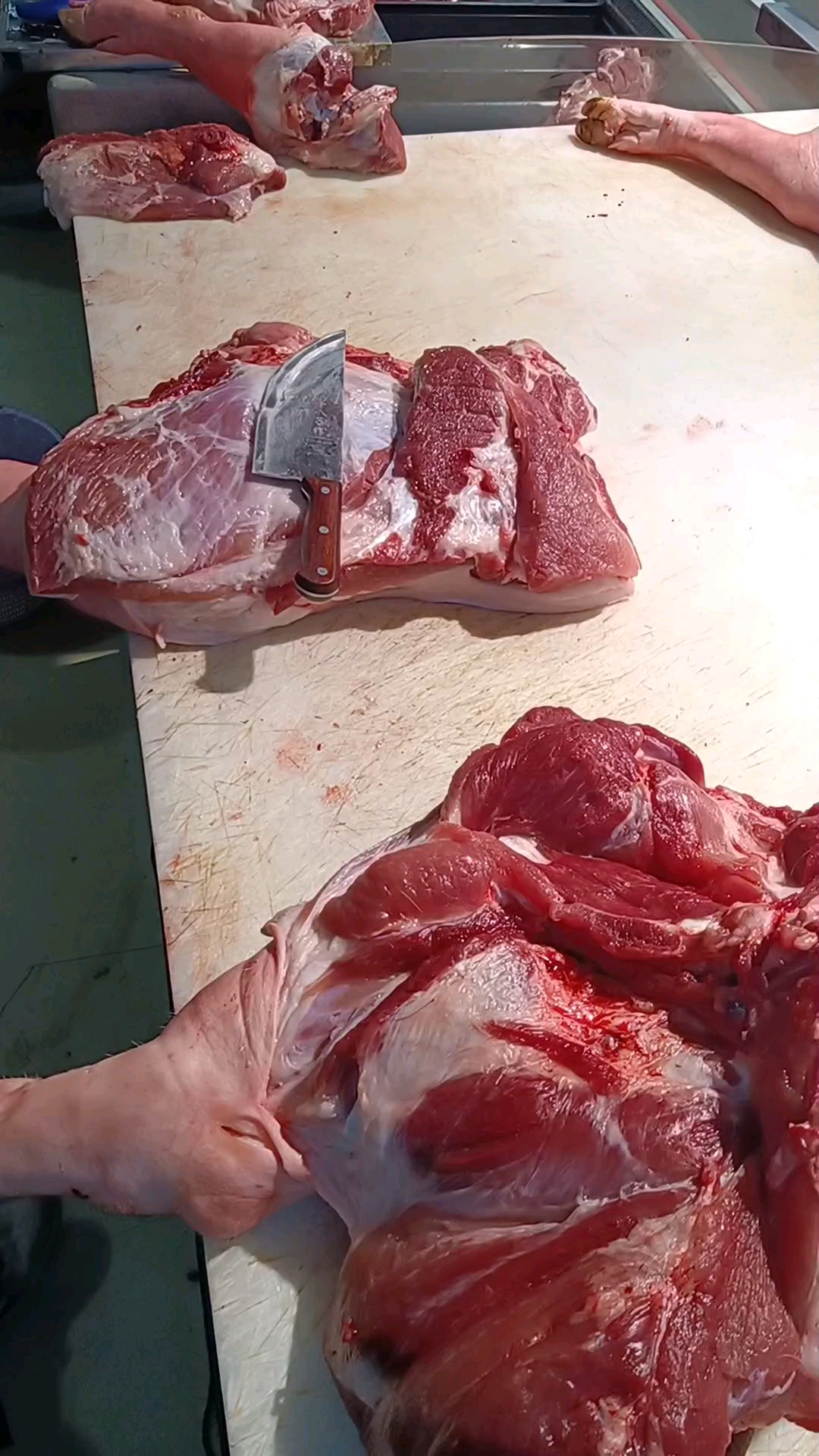 前腿肉后腿肉分割