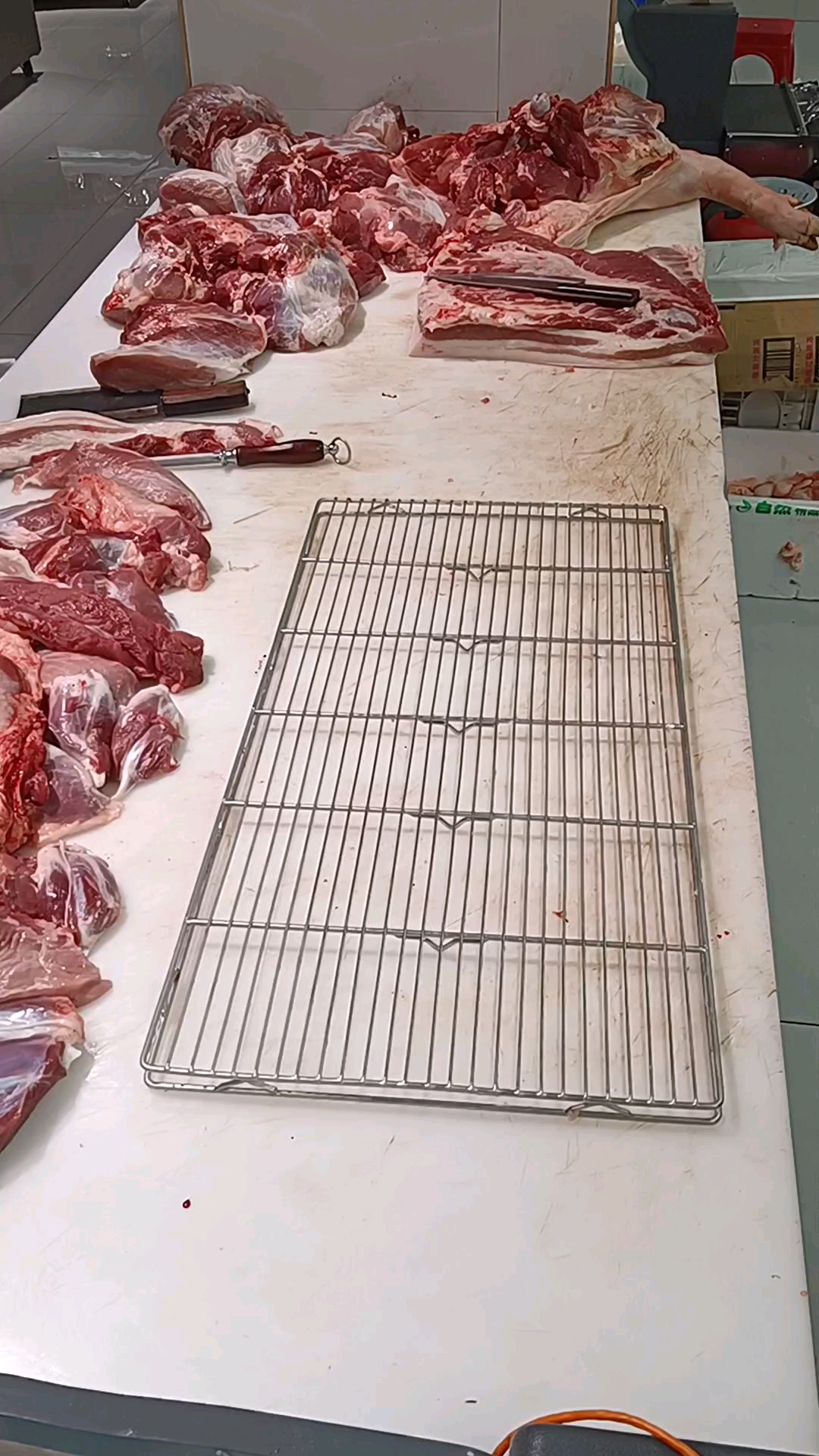 不锈钢猪肉网架,好用实用耐用