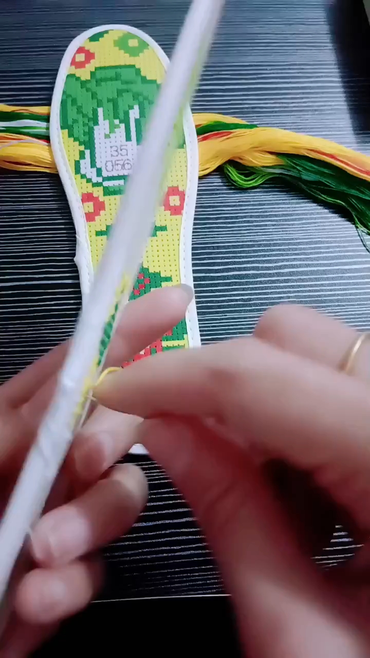 十字绣鞋垫,白菜百财