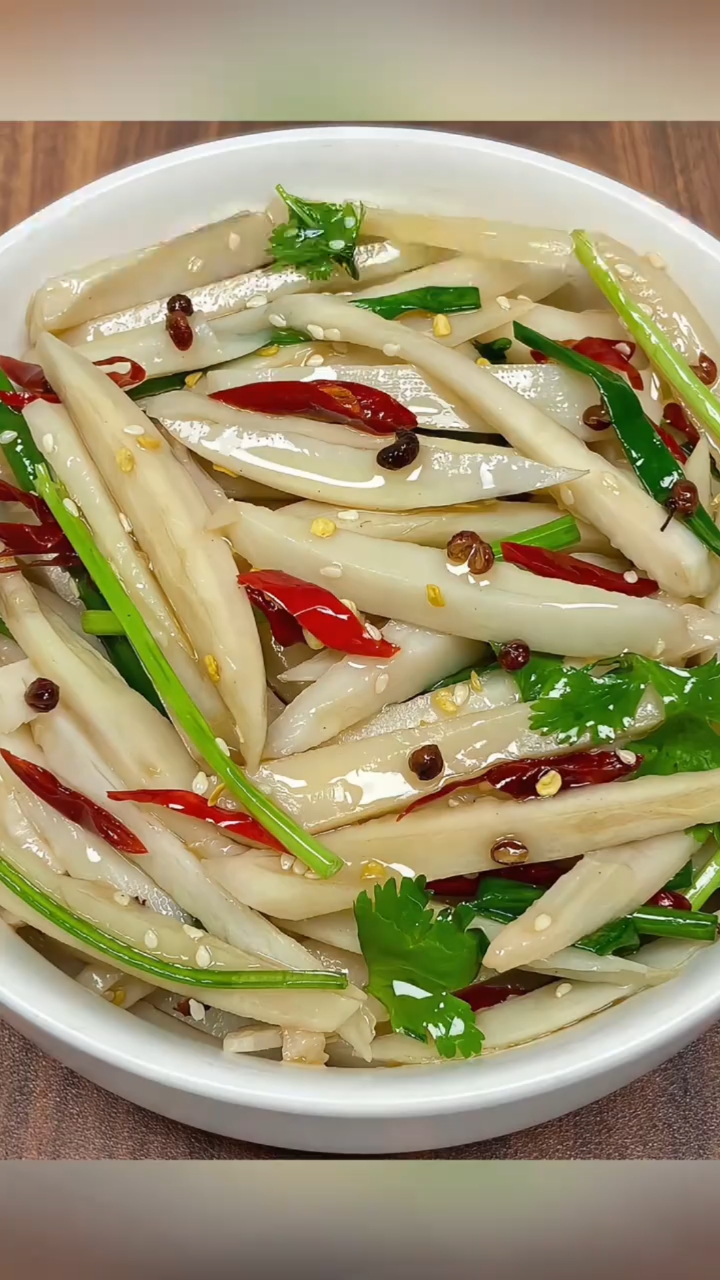 过年餐桌上必备的十道金典凉拌菜,比大鱼大肉都好吃