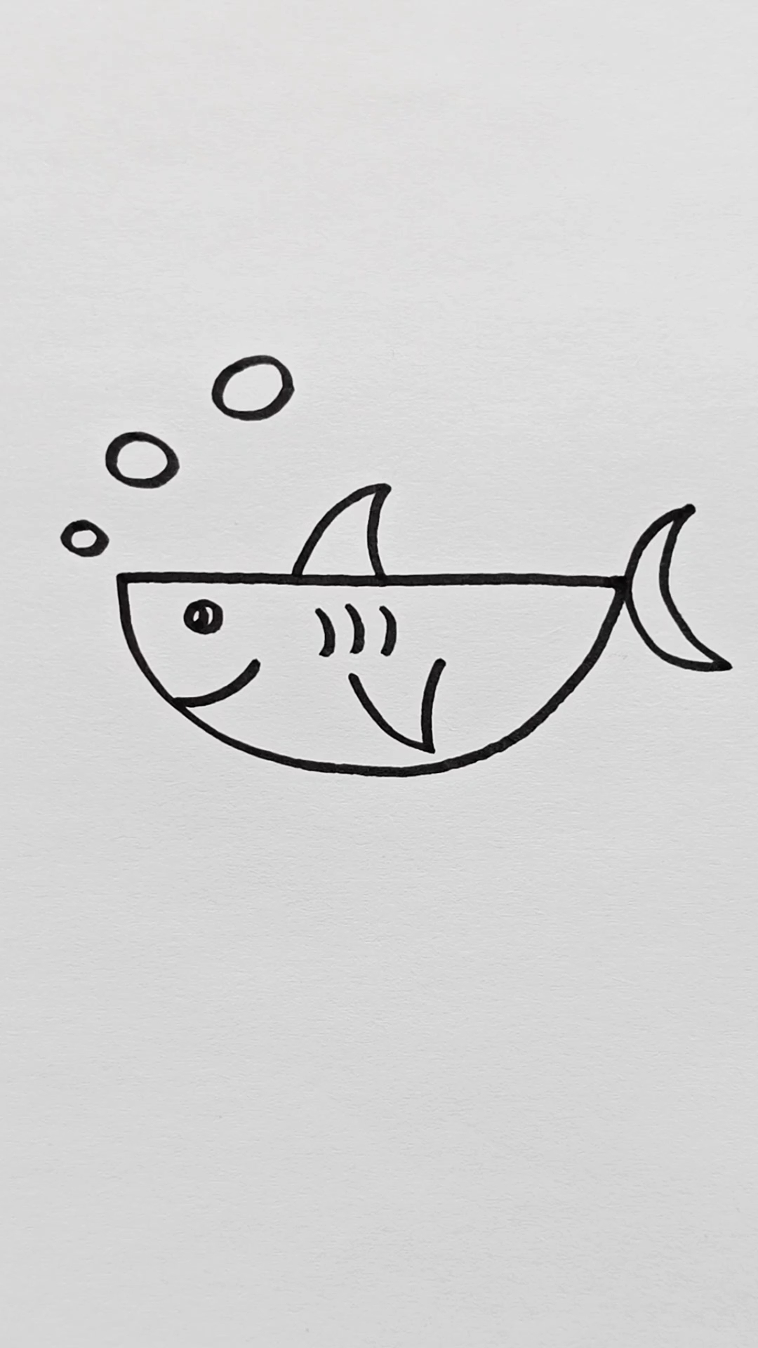 一看就会的鲨鱼简笔画