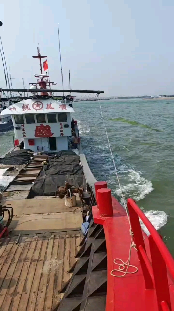 山东日照海域打鱼船,也挺壮观的