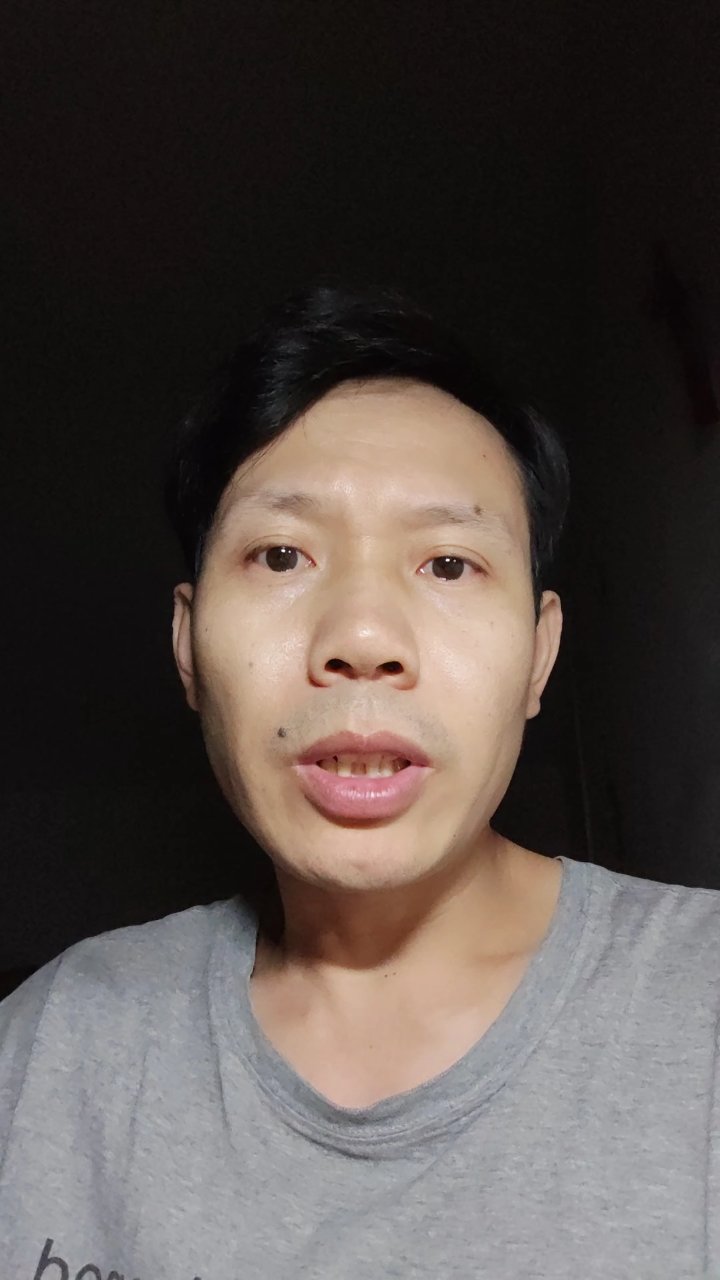 奔驰广告燃爆了!文案太走心