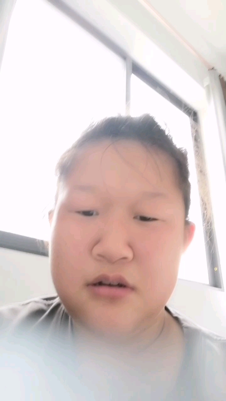 模仿龙小逸的一天