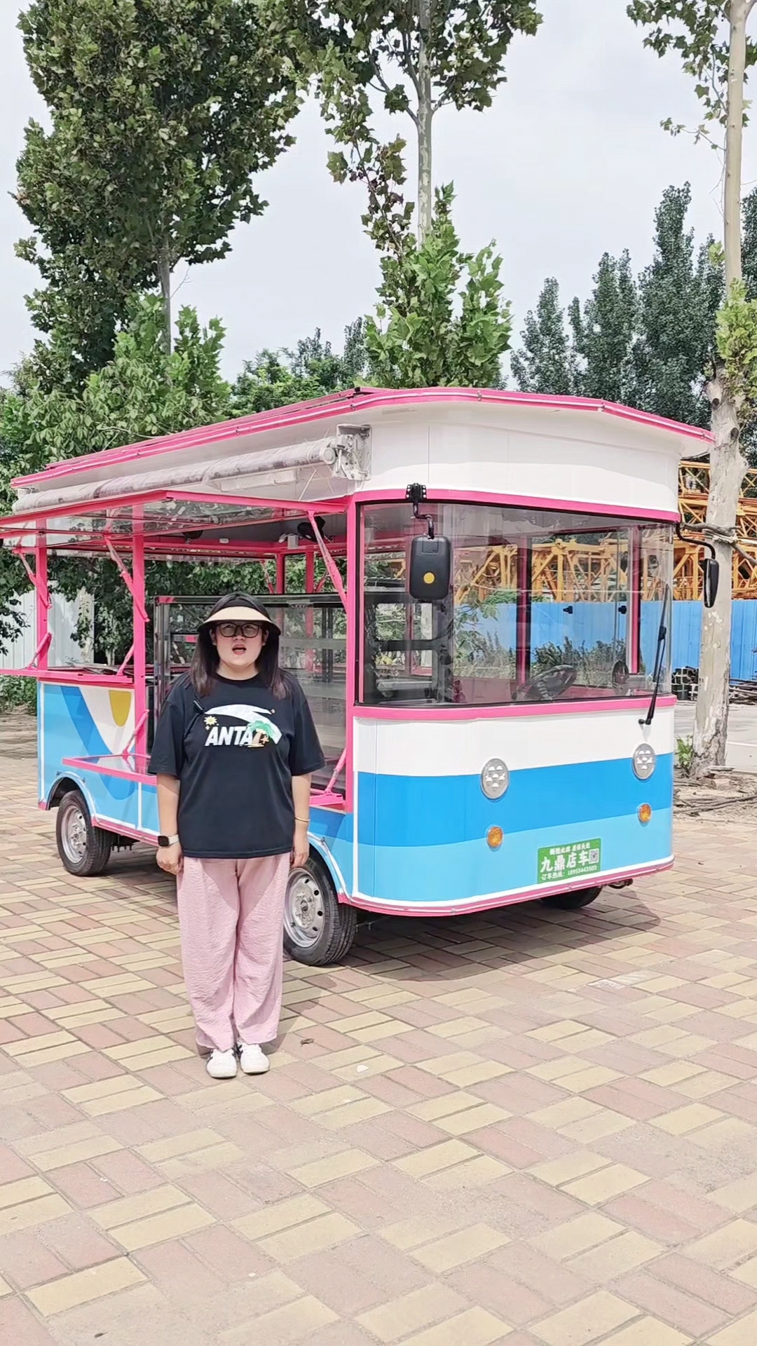 青海格尔木烧烤餐车小吃车
