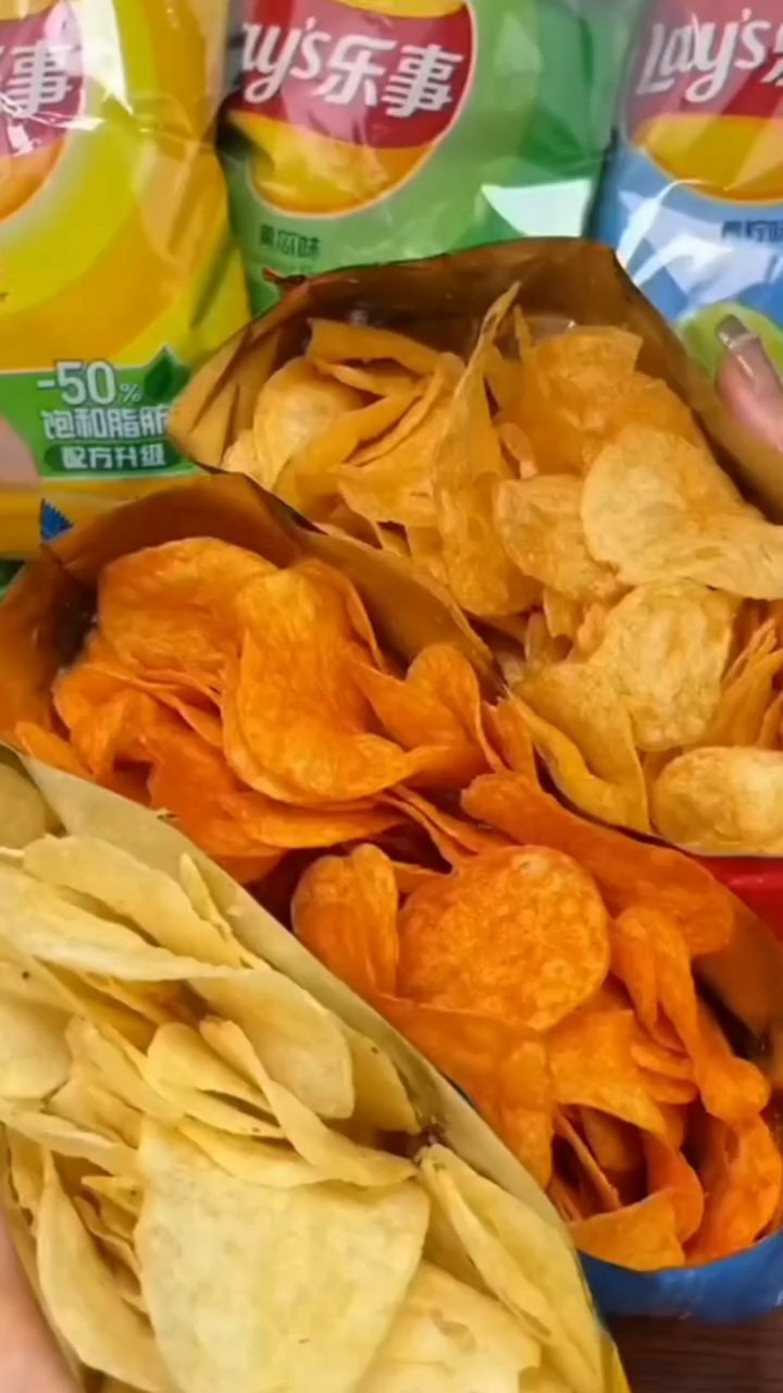 乐事薯片大优惠,薄脆停不下来