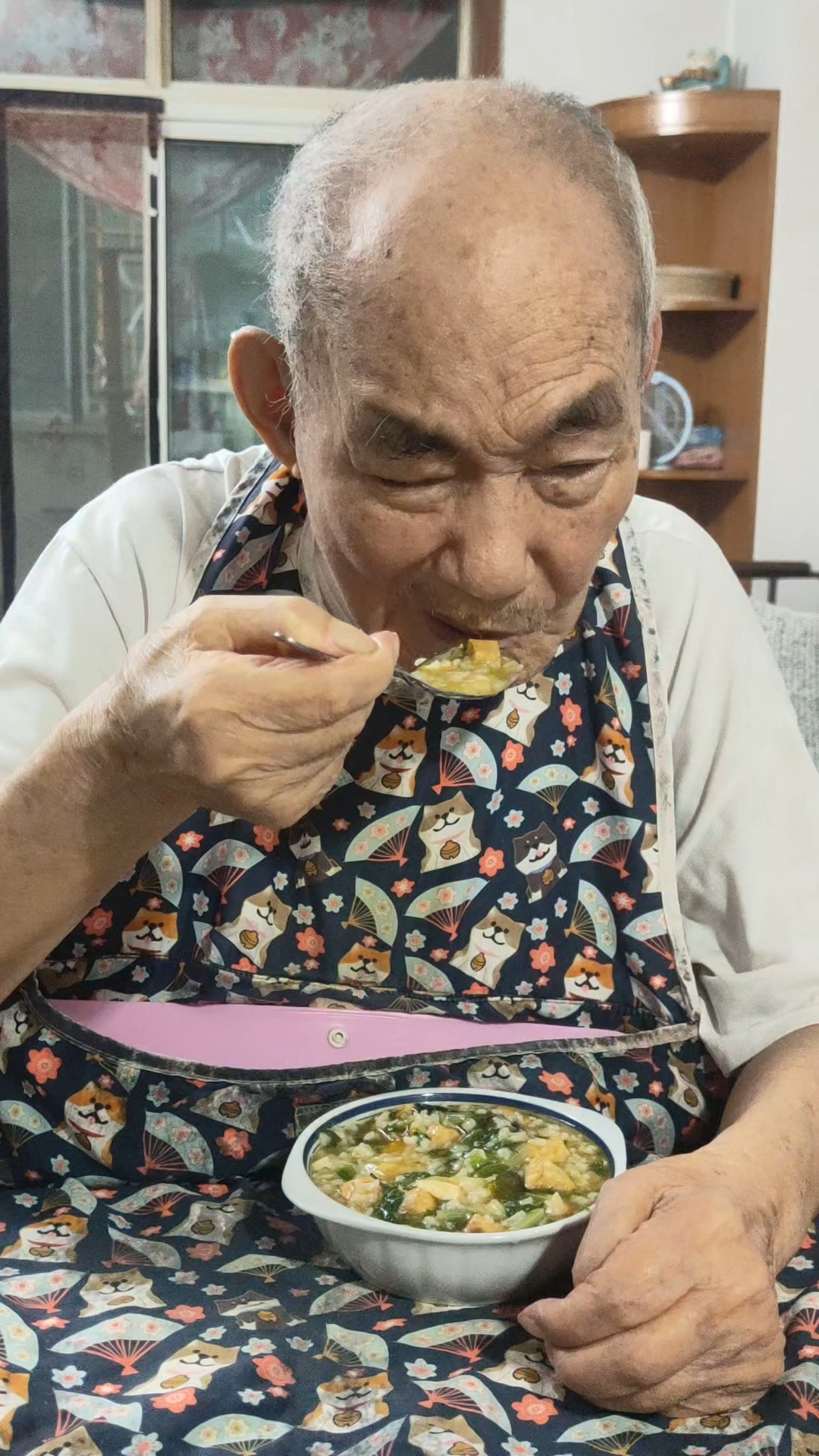 94岁老爸午餐：非常好吃的蔬菜粥#适合老人的美食 #全职八年