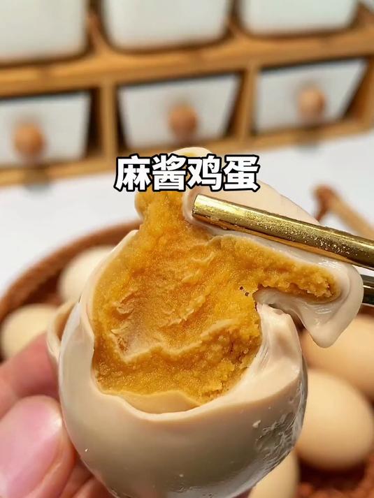 低盐配方更健康!麻酱鸡蛋比咸鸭蛋清爽,多吃无负担