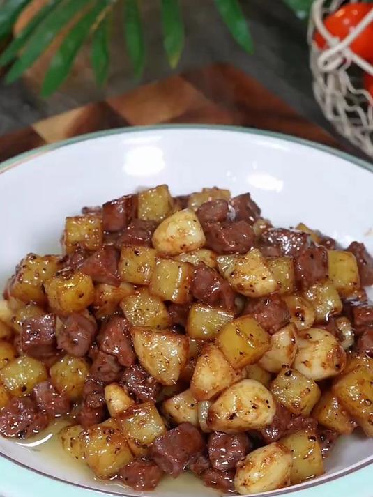 土豆黑椒牛肉粒太下饭了