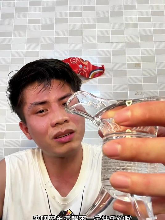 花 251 块做鳄鱼海鲜冬瓜盅,解锁男人下班后快乐一整晚的秘诀