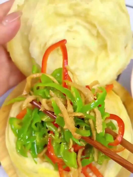 潼关肉夹馍饼胚，酥脆外皮方便又好吃？