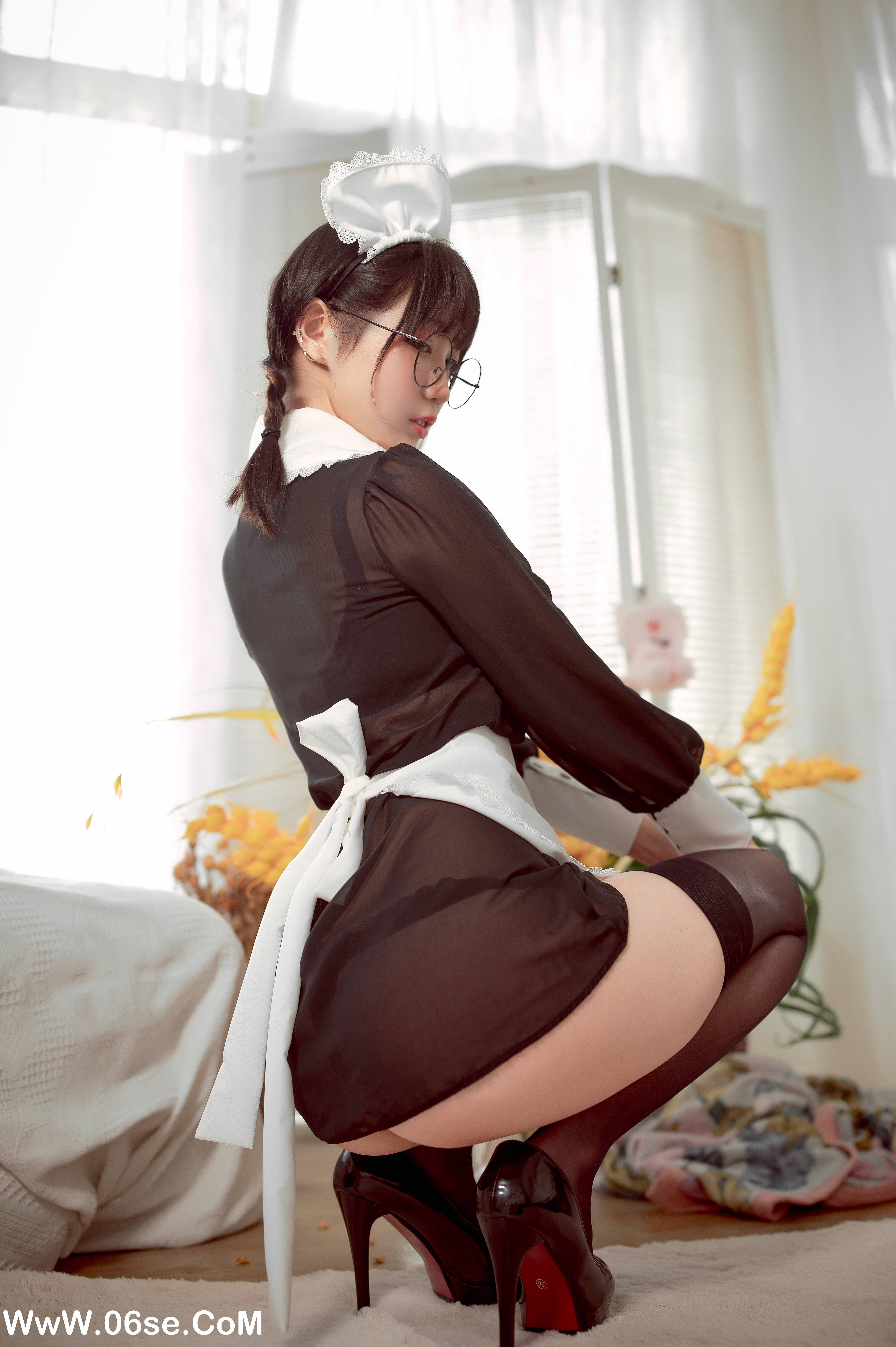 图片[32]-周叽是可爱兔兔 NO.033 – 眼镜女仆[36P+3V525M]-六色网