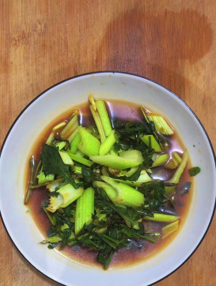 泥胡菜的最佳吃法,泥胡菜像我这样炒芹菜最佳