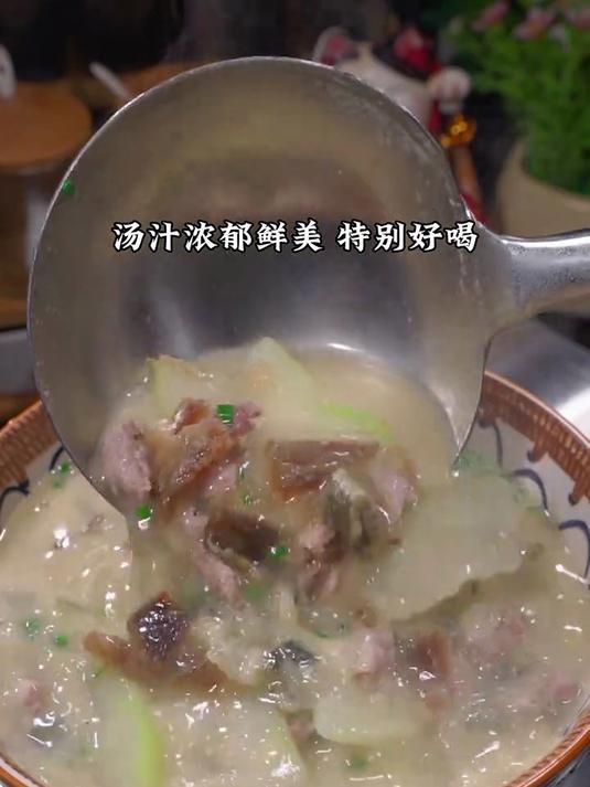 今天给孩子做了最爱喝的冬瓜皮蛋瘦肉汤