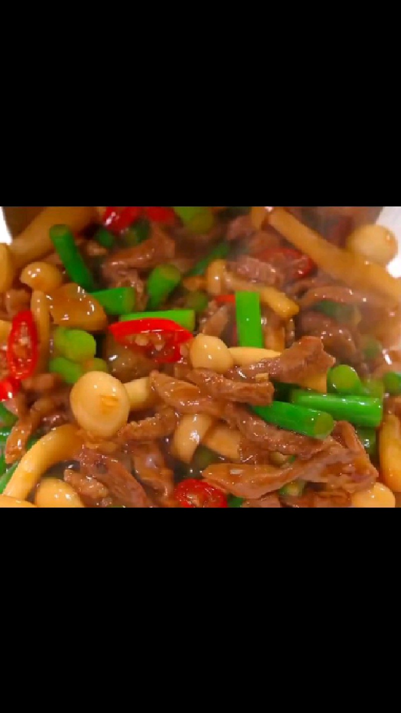 蒜苔白玉菇炒肉