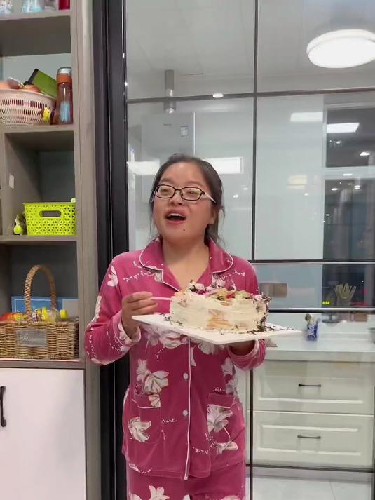 你多久没吃蛋糕了