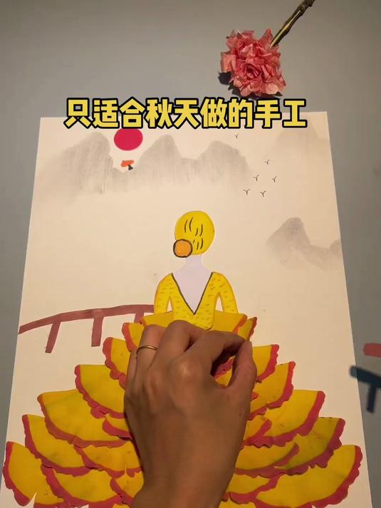 捡几片银杏叶，涂一涂就能制作好看的银杏树叶贴画，快跟小朋友一起做起来吧#亲子手工#